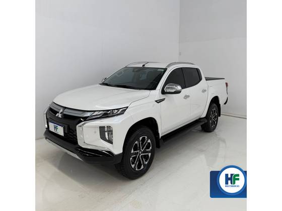 MITSUBISHI L200 TRITON 2.4 16V TURBO DIESEL SPORT HPE-S CD 4P 4X4 AUTOMÁTICO MITSUBISHI L200 TRITON 2.4 16V TURBO DIESEL SPORT HPE-S CD 4P 4X4 AUTOMÁTICO